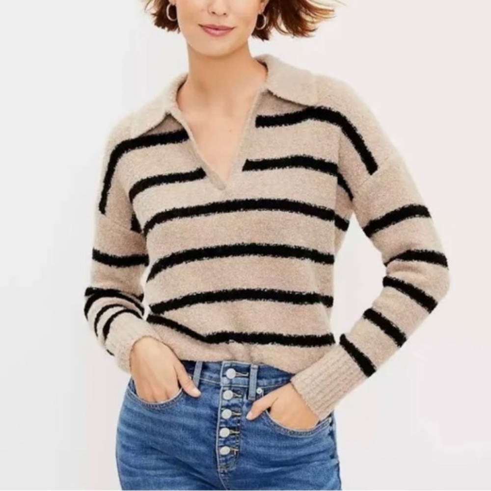 LOFT Black and Tan Sweater Medium